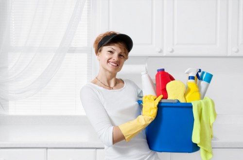 Local move out cleaning service preparing a Harringay property for handover
